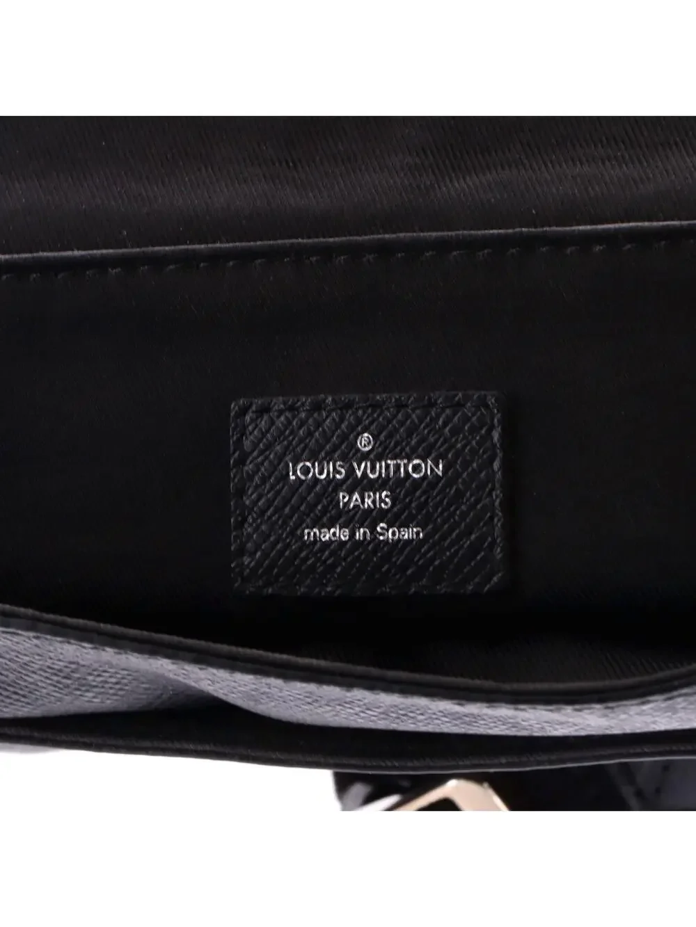 Louis Vuitton Outdoor Flap Messenger #322484L15B